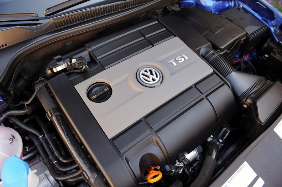  Volkswagen Golf R 2012 года  (фото 41 из 106)